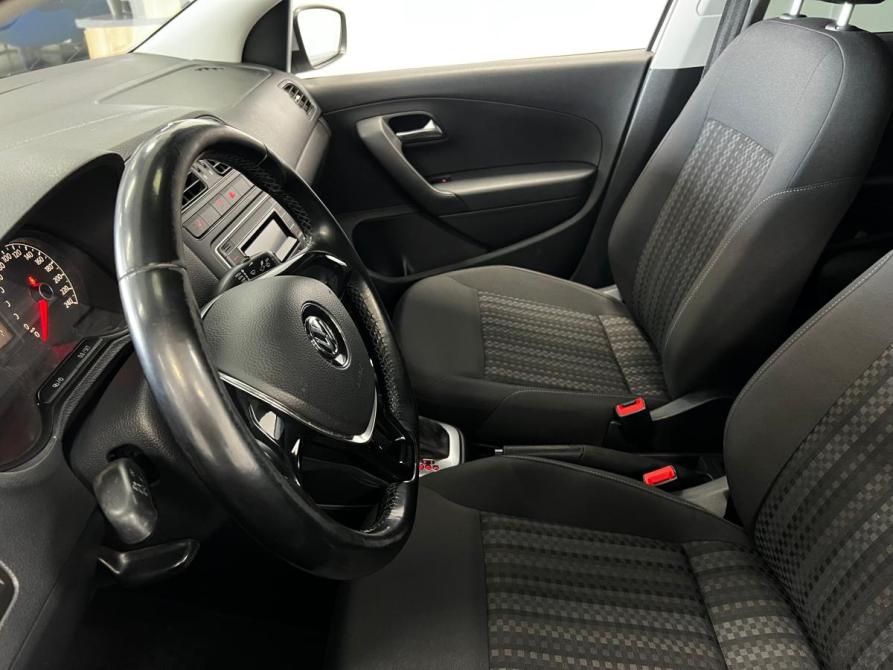 Volkswagen Polo V Рестайлинг Казань  - изображение 13