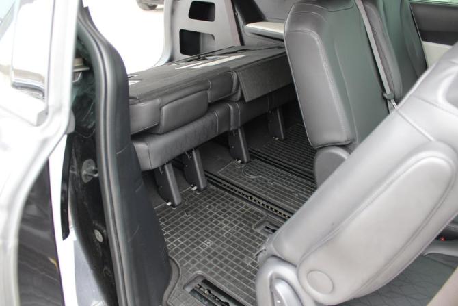 Kia Carnival IV Рестайлинг с пробегом 2023 года, цена 4 529 000 рублей, 46702 км, минивэн, Автокод Объявления