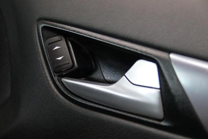 Ford Mondeo IV Рестайлинг с пробегом 2012 года, цена 865 650 рублей, 218693 км, седан, Автокод Объявления