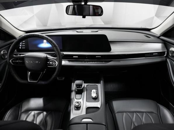 Chery Arrizo 8 с пробегом 2024 года, цена 2 191 000 рублей, 46000 км, седан, Автокод Объявления