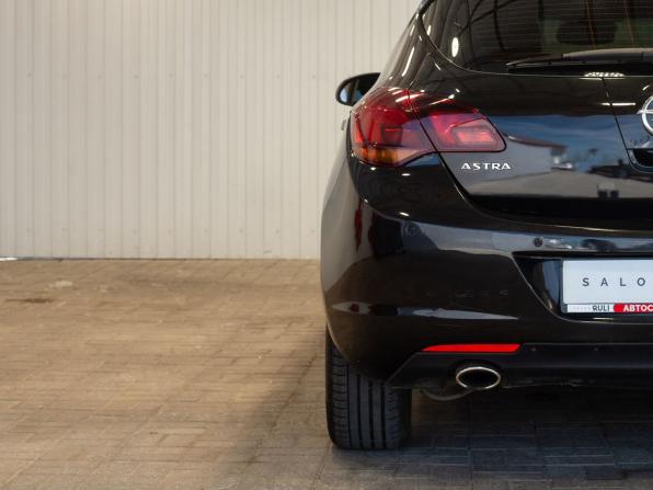 Opel Astra J с пробегом 2011 года, цена 650 000 рублей, 235807 км, хэтчбек, Автокод Объявления