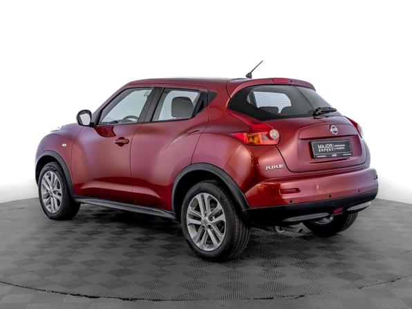 Nissan Juke I с пробегом 2013 года, цена 1 015 000 рублей, 119107 км, внедорожник, Автокод Объявления