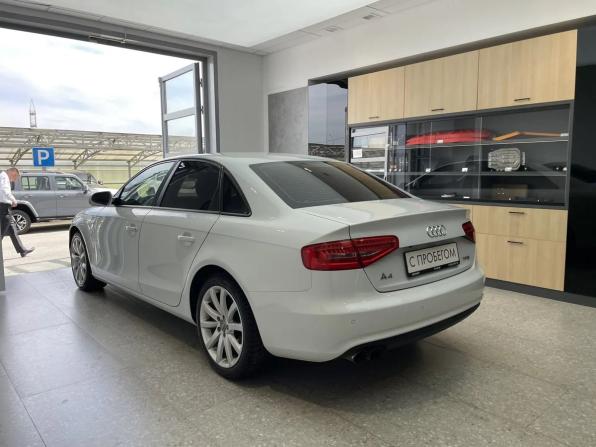 Audi A4 IV (B8) Рестайлинг с пробегом 2013 года, цена 1 150 000 рублей, 220000 км, седан, Автокод Объявления