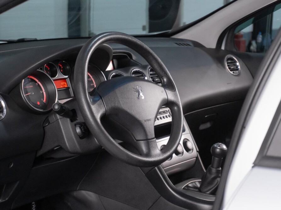 Peugeot 308 I Сургут  - изображение 12