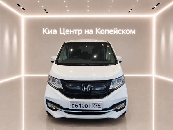 Honda Stepwgn V с пробегом 2016 года, цена 1 849 900 рублей, 145000 км, минивэн, Автокод Объявления