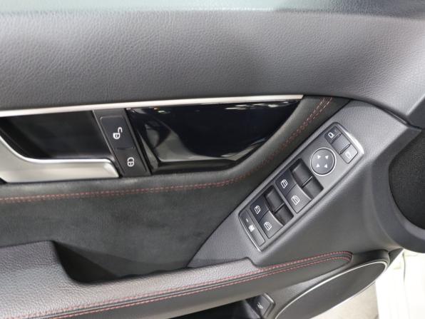 Mercedes-Benz C-Класс III (W204) Рестайлинг с пробегом 2013 года, цена 1 649 000 рублей, 252627 км, седан, Автокод Объявления
