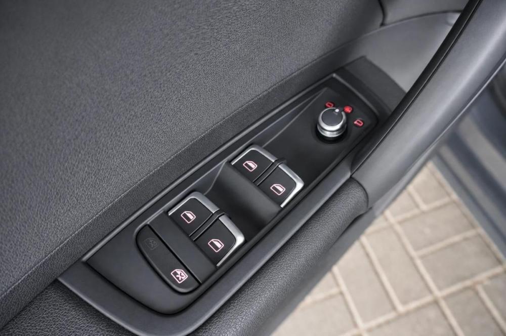 Audi A1 I (8X) Рестайлинг Калининград  - изображение 15