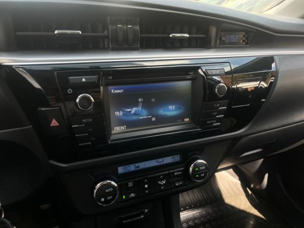 Toyota Corolla XI (E160 E170 E180) с пробегом 2014 года, цена 1 199 000 рублей, 208000 км, седан, Автокод Объявления