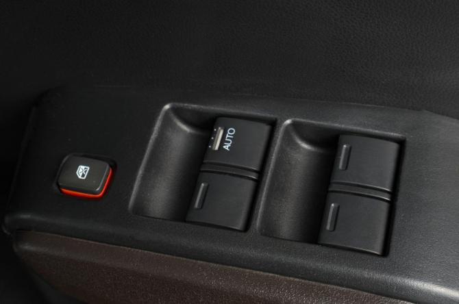 Honda Fit Shuttle I с пробегом 2012 года, цена 1 099 000 рублей, 173500 км, универсал, Автокод Объявления