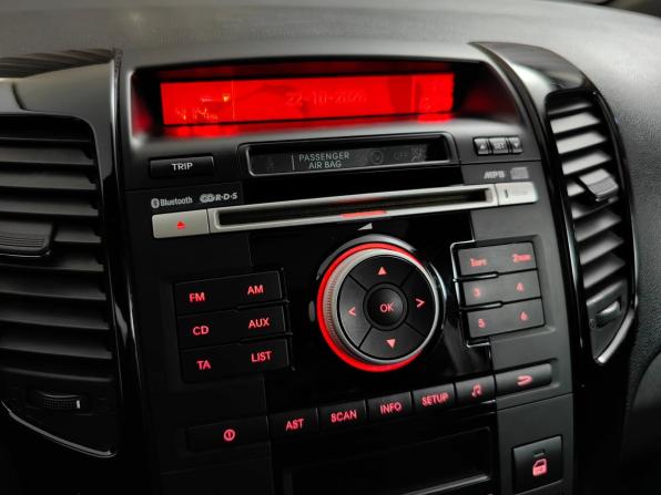 Kia Venga I с пробегом 2012 года, цена 695 000 рублей, 230278 км, минивэн, Автокод Объявления