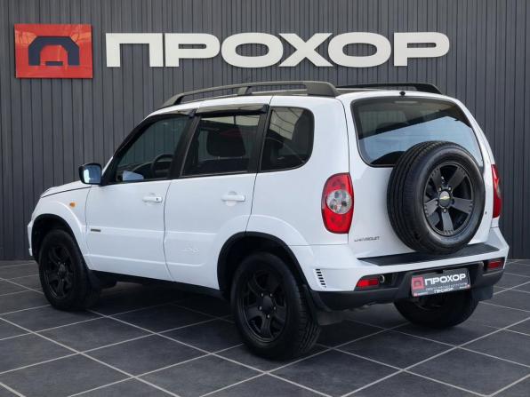 Chevrolet Niva I Рестайлинг с пробегом 2016 года, цена 687 000 рублей, 84171 км, внедорожник, Автокод Объявления