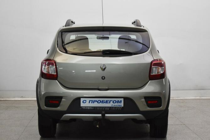 Renault Sandero II с пробегом 2017 года, цена 820 000 рублей, 147145 км, хэтчбек, Автокод Объявления