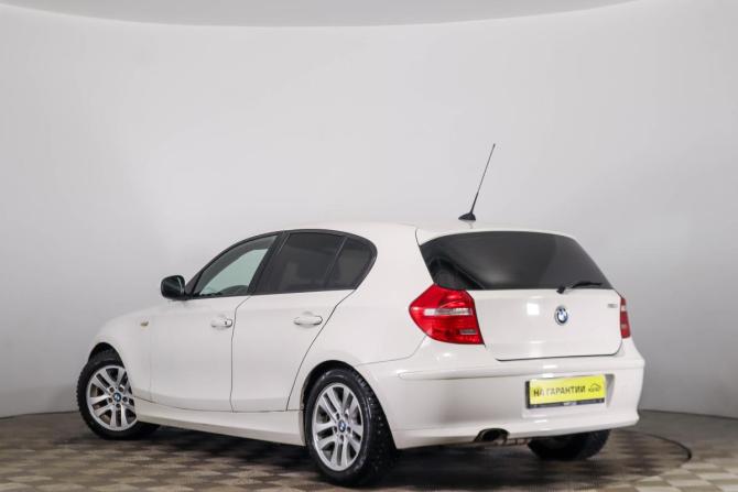 BMW 1 серии I (E81/E82/E87/E88) Рестайлинг с пробегом 2011 года, цена 899 000 рублей, 120000 км, хэтчбек, Автокод Объявления