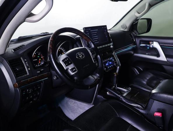 Toyota Land Cruiser 200 Series Рестайлинг 1 с пробегом 2012 года, цена 3 590 000 рублей, 204177 км, внедорожник, Автокод Объявления