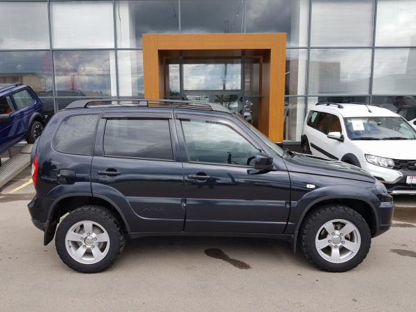 Chevrolet Niva I Рестайлинг с пробегом 2018 года, цена 920 000 рублей, 52636 км, внедорожник, Автокод Объявления