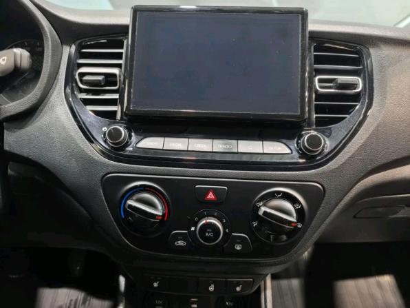 Hyundai Solaris II с пробегом 2020 года, цена 1 375 000 рублей, 77123 км, седан, Автокод Объявления