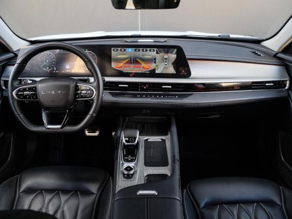Chery Arrizo 8 с пробегом 2023 года, цена 2 280 000 рублей, 22839 км, седан, Автокод Объявления