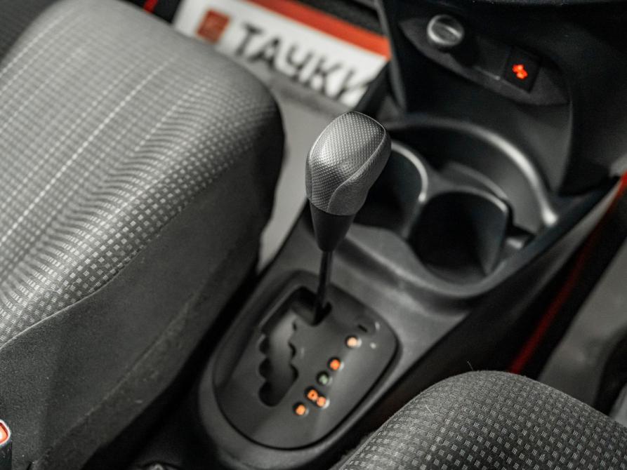 Toyota Vitz III (XP130) Рестайлинг 2 Красноярск  - изображение 15