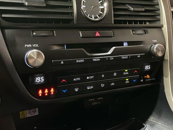 Lexus RX IV Рестайлинг с пробегом 2021 года, цена 6 060 000 рублей, 68014 км, внедорожник, Автокод Объявления