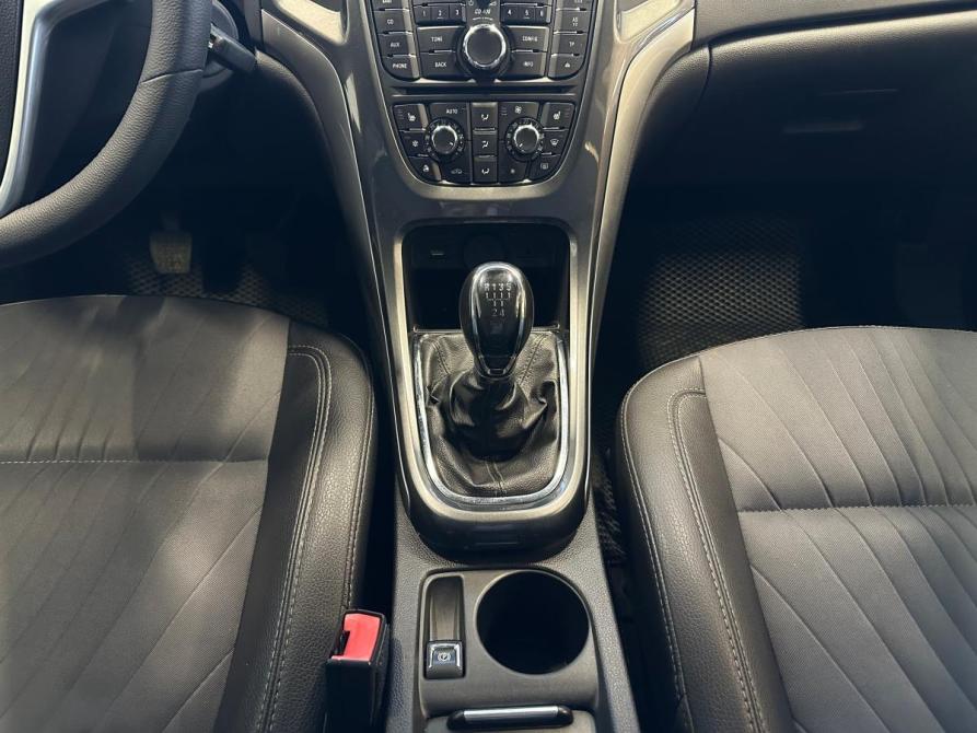 Opel Astra J Рестайлинг Волгоград  - изображение 13