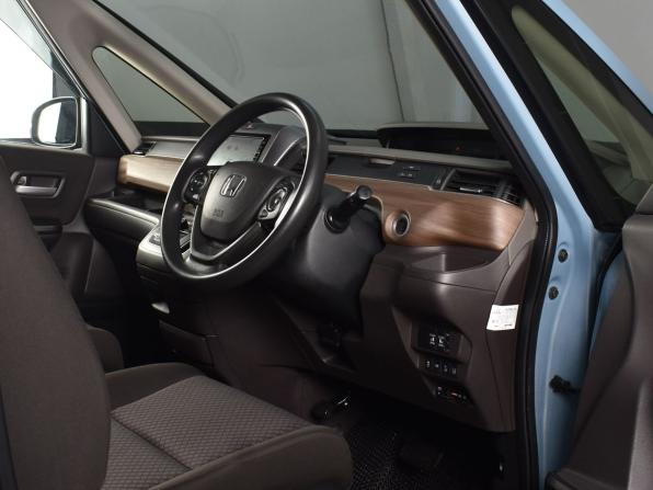 Honda Freed II Рестайлинг с пробегом 2020 года, цена 1 664 995 рублей, 70729 км, компактвэн, Автокод Объявления