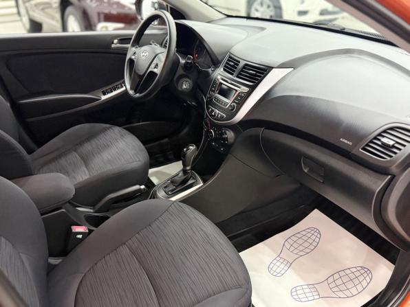 Hyundai Solaris I Рестайлинг с пробегом 2015 года, цена 1 065 000 рублей, 86678 км, седан, Автокод Объявления