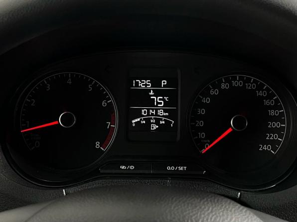 Volkswagen Polo V Рестайлинг с пробегом 2016 года, цена 1 079 000 рублей, 101414 км, седан, Автокод Объявления