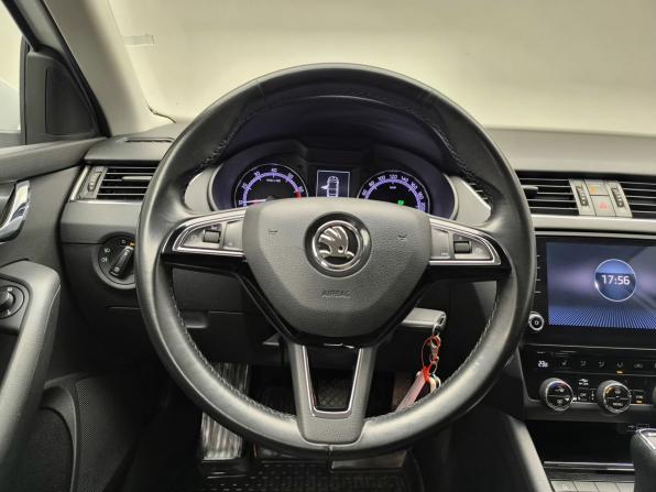 Skoda Octavia III (A7) Рестайлинг с пробегом 2018 года, цена 1 469 000 рублей, 164667 км, лифтбек, Автокод Объявления
