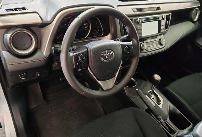 Toyota RAV4 IV (XA40) с пробегом 2015 года, цена 1 800 000 рублей, 160141 км, внедорожник, Автокод Объявления