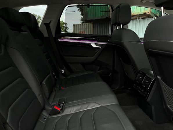 Volkswagen Touareg III с пробегом 2019 года, цена 4 396 400 рублей, 97019 км, внедорожник, Автокод Объявления