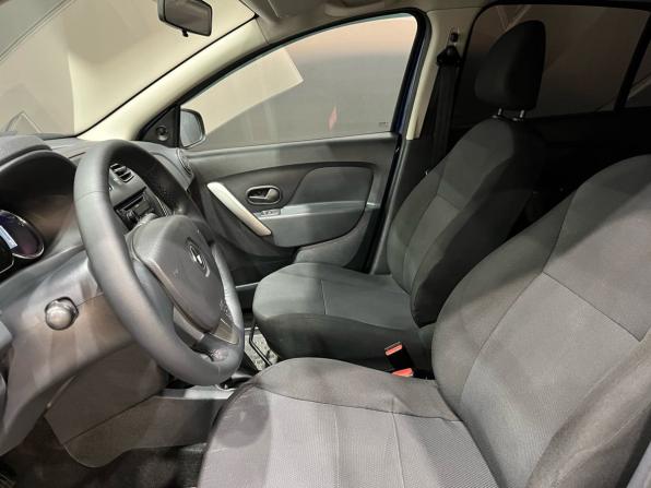 Renault Logan II с пробегом 2017 года, цена 700 000 рублей, 88328 км, седан, Автокод Объявления