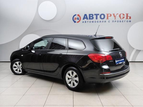 Opel Astra J Рестайлинг с пробегом 2013 года, цена 651 000 рублей, 240000 км, универсал, Автокод Объявления