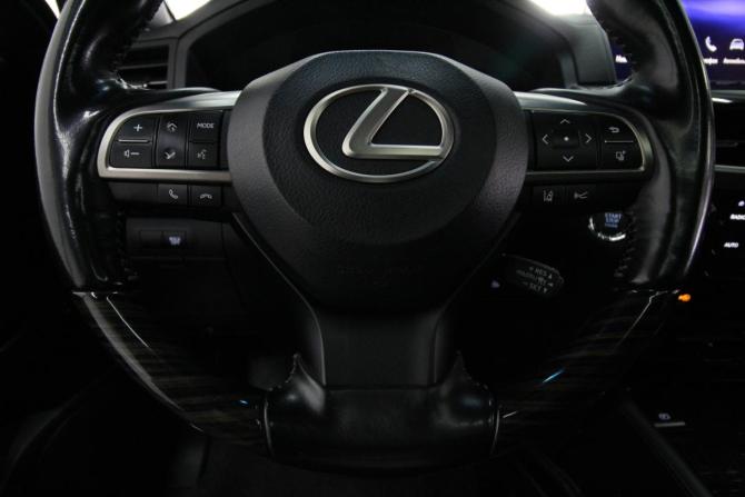 Lexus LX III Рестайлинг 2 с пробегом 2018 года, цена 8 700 000 рублей, 161000 км, внедорожник, Автокод Объявления