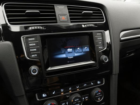 Volkswagen Golf VII с пробегом 2013 года, цена 1 435 000 рублей, 128493 км, хэтчбек, Автокод Объявления