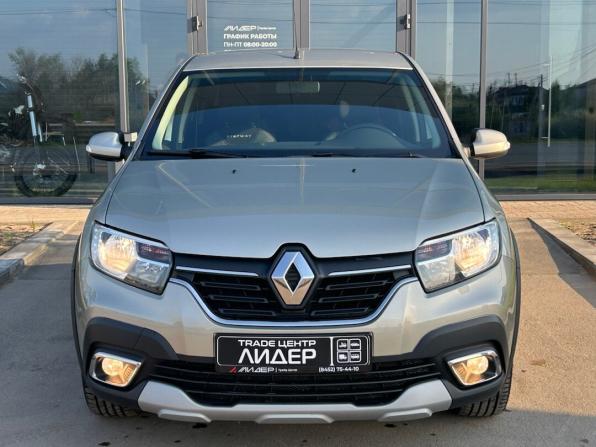 Renault Logan II Рестайлинг с пробегом 2019 года, цена 1 275 000 рублей, 68039 км, седан, Автокод Объявления