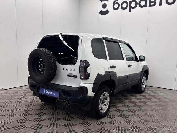 Lada (ВАЗ) Niva Travel I с пробегом 2022 года, цена 880 000 рублей, 35343 км, внедорожник, Автокод Объявления