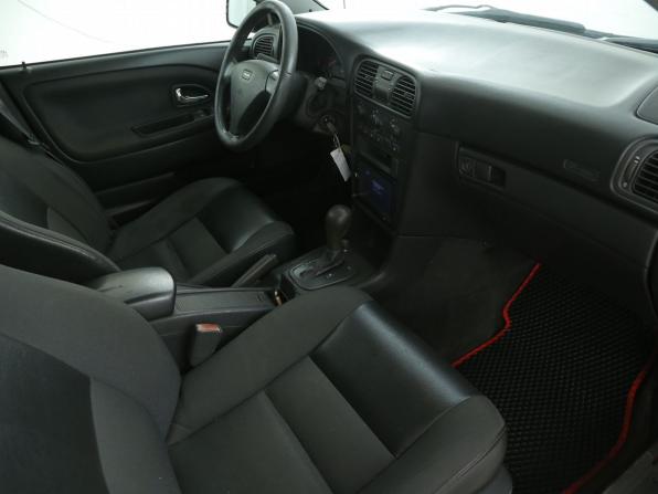 Volvo V40 I Рестайлинг с пробегом 2003 года, цена 288 000 рублей, 242000 км, универсал, Автокод Объявления