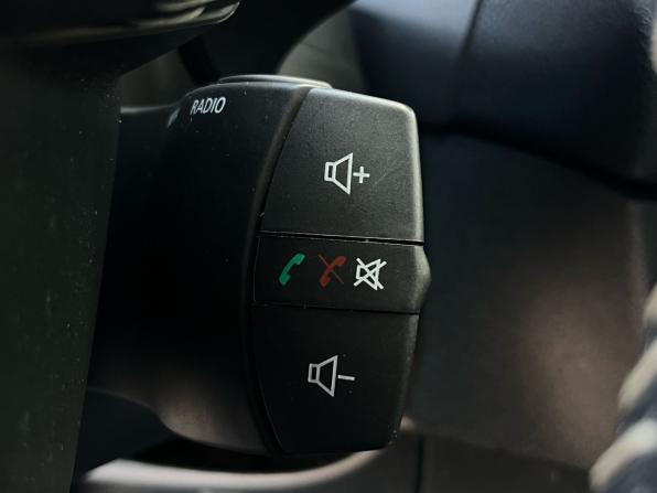 Renault Megane III Рестайлинг с пробегом 2013 года, цена 670 000 рублей, 204436 км, хэтчбек, Автокод Объявления