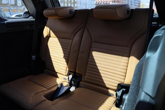 Land Rover Discovery V с пробегом 2018 года, цена 4 550 000 рублей, 81800 км, внедорожник, Автокод Объявления