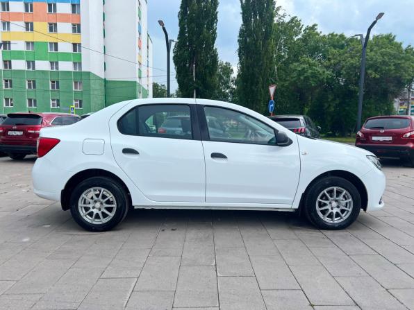 Renault Logan II с пробегом 2014 года, цена 690 000 рублей, 79135 км, седан, Автокод Объявления