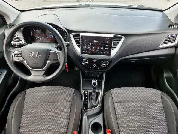 Hyundai Solaris II Рестайлинг с пробегом 2021 года, цена 1 899 000 рублей, 53813 км, седан, Автокод Объявления