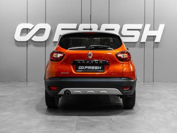 Renault Kaptur I с пробегом 2016 года, цена 1 300 000 рублей, 107865 км, внедорожник, Автокод Объявления