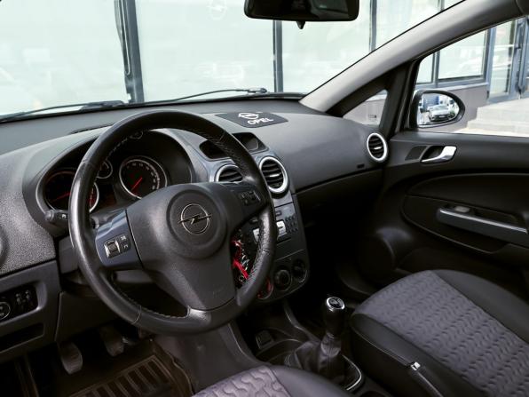 Opel Corsa D Рестайлинг II с пробегом 2011 года, цена 649 000 рублей, 67922 км, хэтчбек, Автокод Объявления
