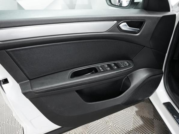 Renault Arkana I с пробегом 2021 года, цена 1 445 000 рублей, 41874 км, внедорожник, Автокод Объявления