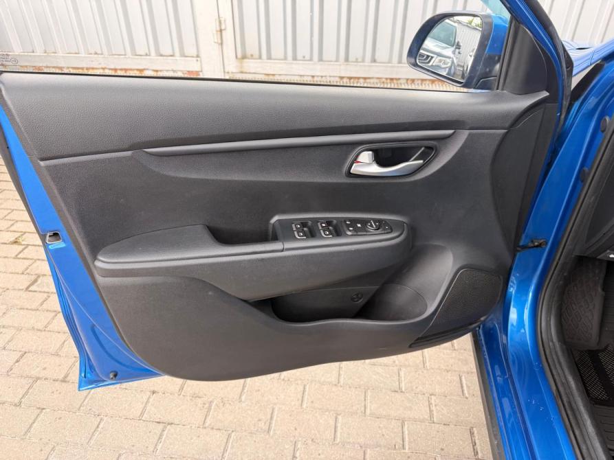 Kia Rio IV Ростов-на-Дону  - изображение 12