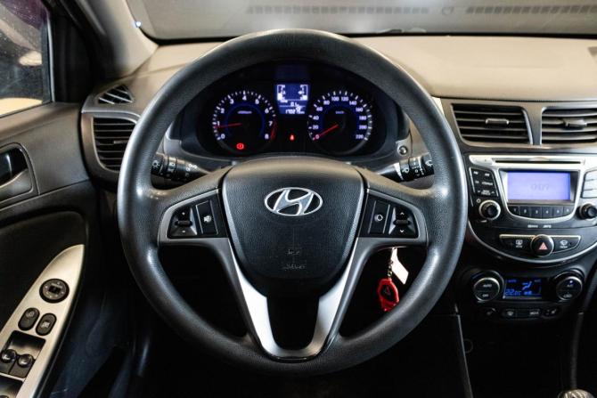 Hyundai Solaris I Рестайлинг с пробегом 2015 года, цена 709 000 рублей, 170215 км, седан, Автокод Объявления