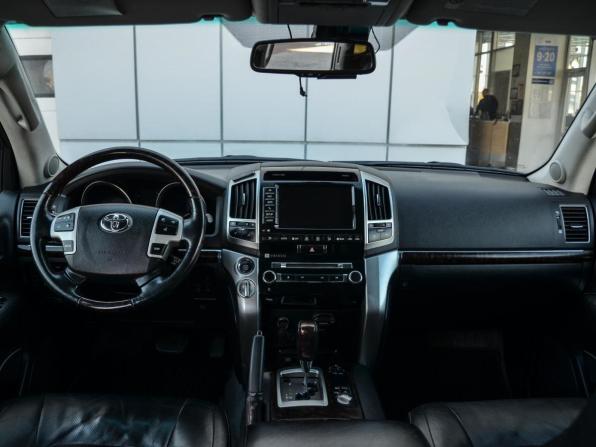 Toyota Land Cruiser 200 Series Рестайлинг 1 с пробегом 2012 года, цена 3 319 000 рублей, 240615 км, внедорожник, Автокод Объявления