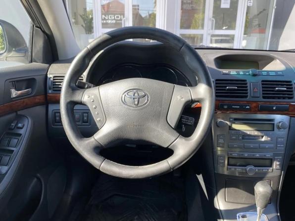 Toyota Avensis II с пробегом 2004 года, цена 765 000 рублей, 265150 км, седан, Автокод Объявления