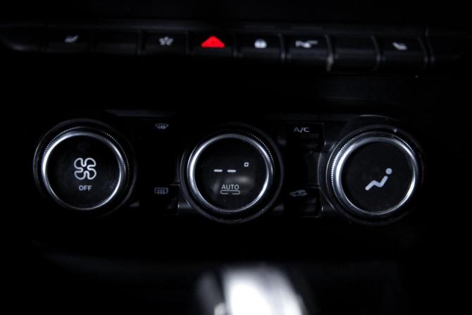 Renault Arkana I с пробегом 2019 года, цена 1 399 000 рублей, 136000 км, внедорожник, Автокод Объявления