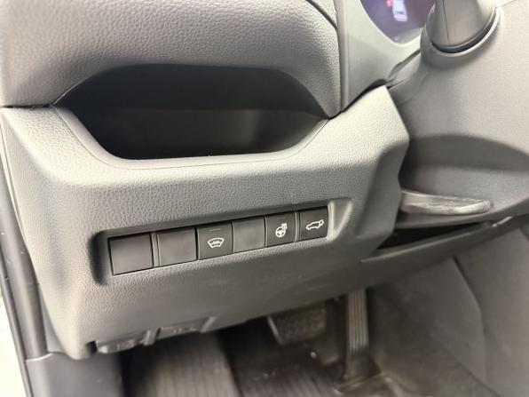 Toyota RAV4 V (XA50) с пробегом 2021 года, цена 3 428 000 рублей, 40422 км, внедорожник, Автокод Объявления